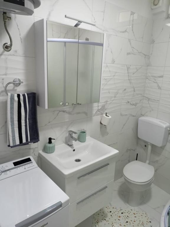 Studio Apartman Maria Kaštela Exterior foto
